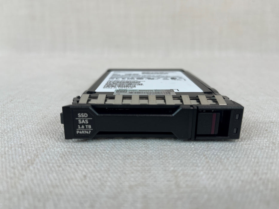 HPE P49747-001 - 1.6TB SFF SAS 24G MU BC MV SSD P49049-B21