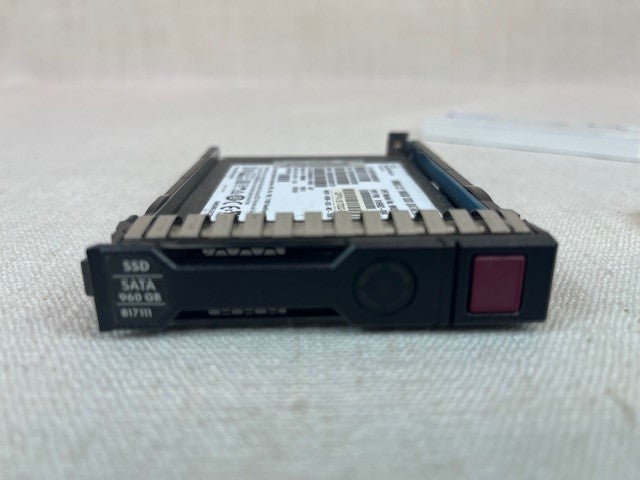 HPE 817111-001 - 960GB SATA 6G MU SFF SC SSD 816995-B21